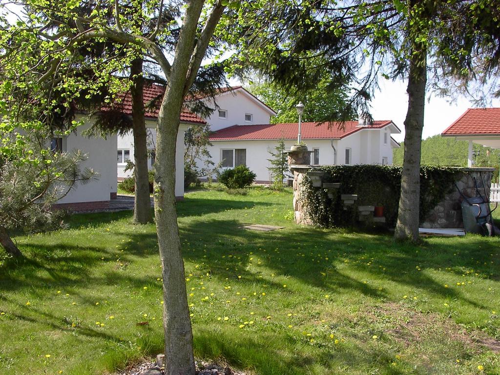 Landhotel Pathes Hof Volkenshagen Exteriör bild