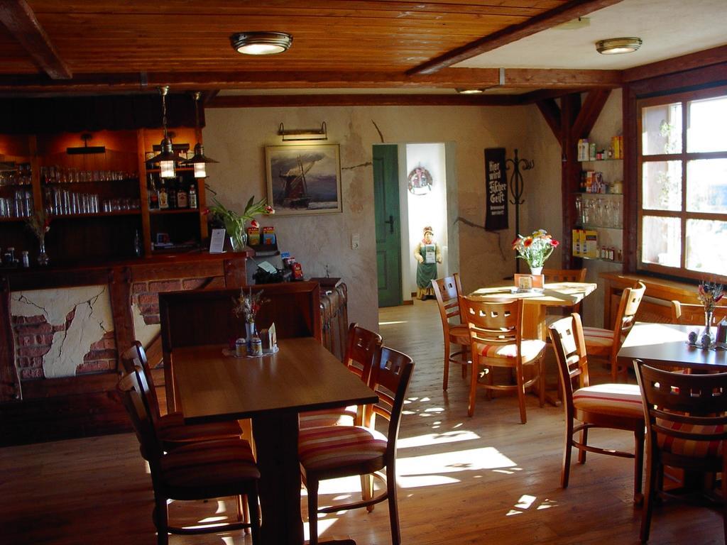 Landhotel Pathes Hof Volkenshagen Exteriör bild
