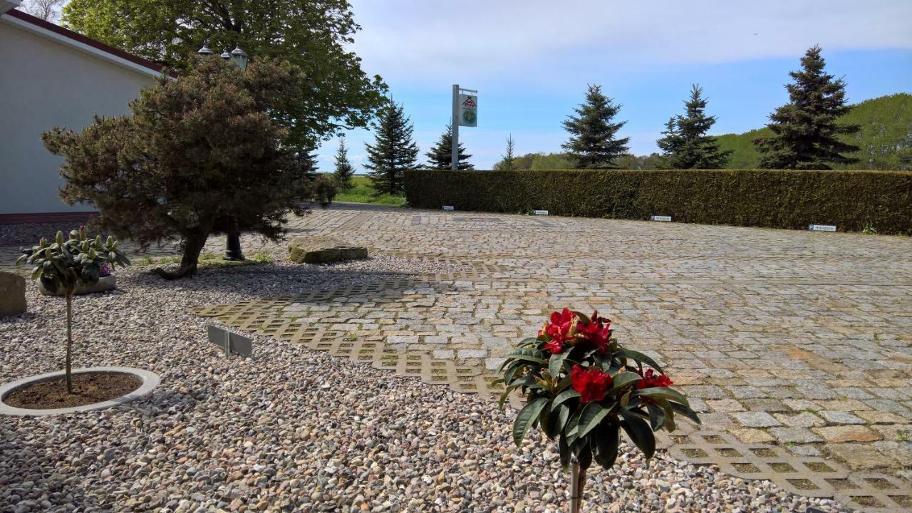 Landhotel Pathes Hof Volkenshagen Exteriör bild